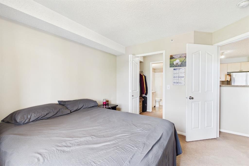 2305-2371 Eversyde Avenue Sw, Calgary, AB - Indoor Photo Showing Bedroom