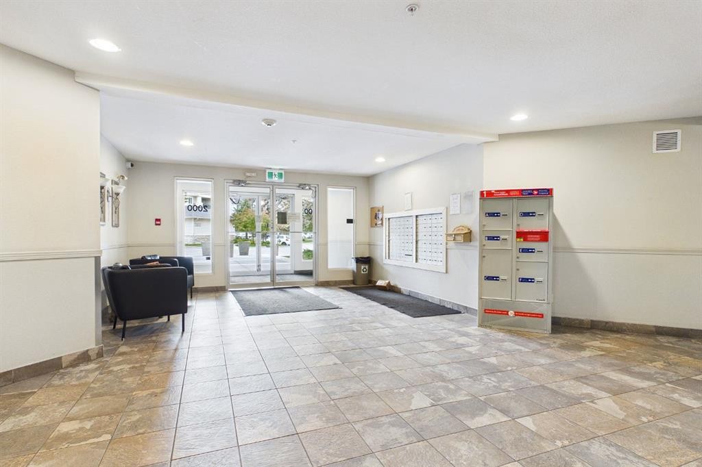 2305-2371 Eversyde Avenue Sw, Calgary, AB - Indoor