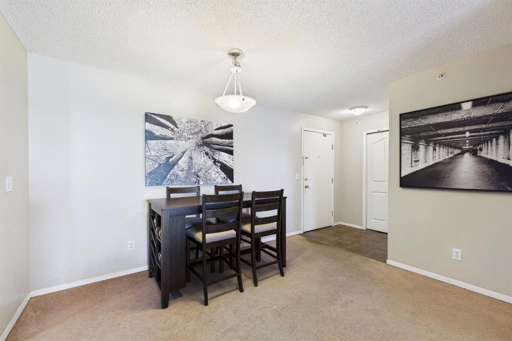 2305-2371 Eversyde Avenue Sw, Calgary, AB - Indoor