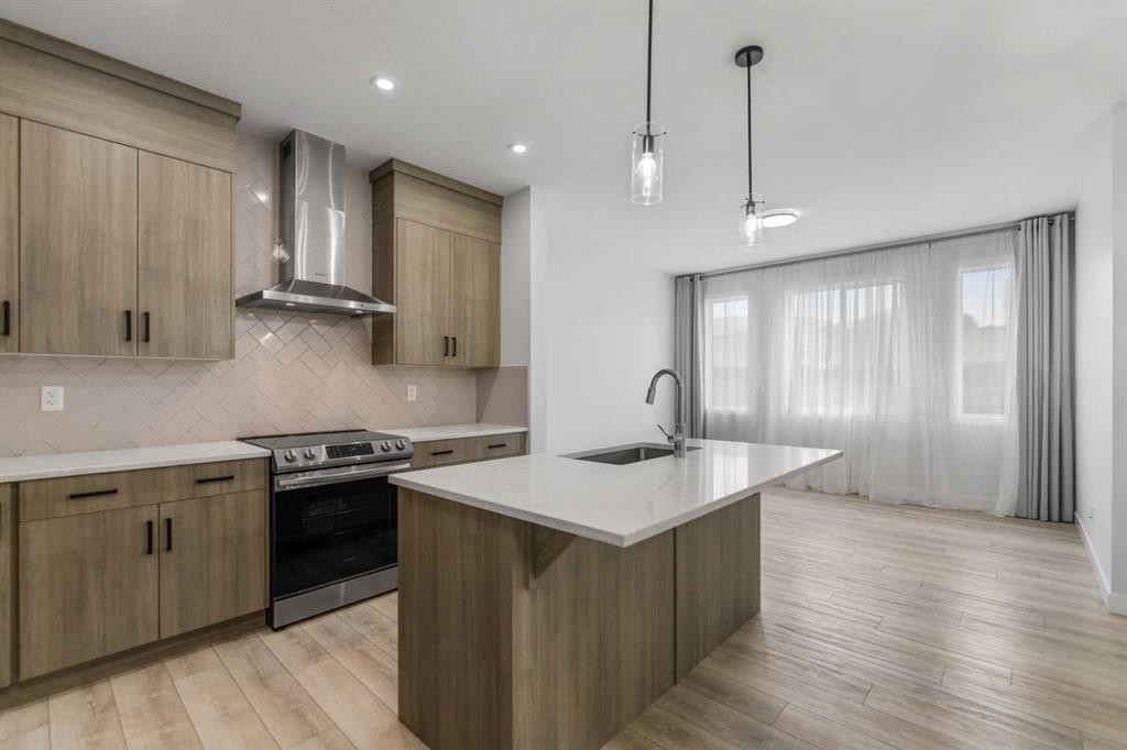 150 Ambleton Drive Nw, Calgary, AB - Indoor Photo Showing Kitchen With Upgraded Kitchen