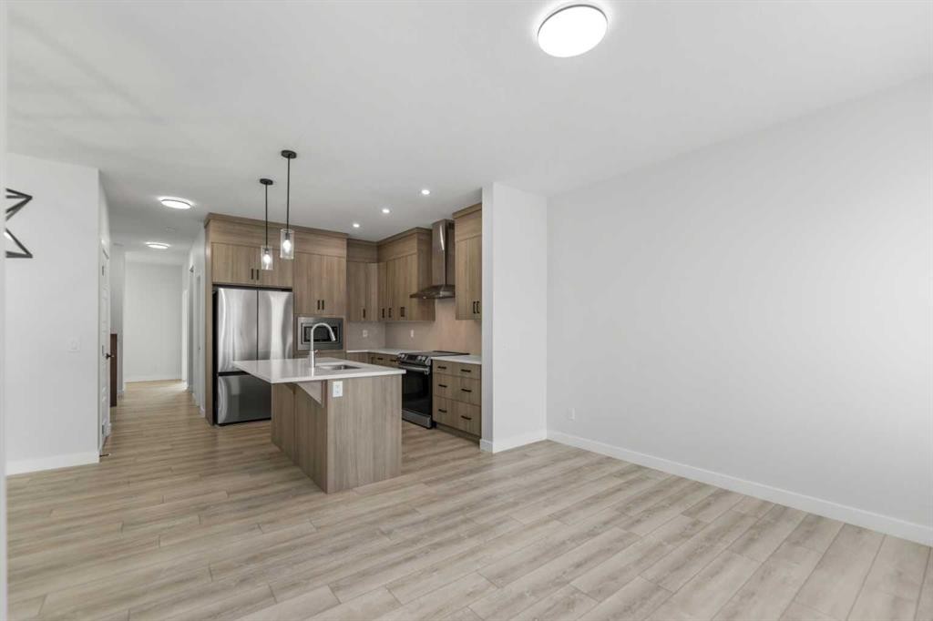 150 Ambleton Drive Nw, Calgary, AB - Indoor Photo Showing Kitchen With Stainless Steel Kitchen With Upgraded Kitchen