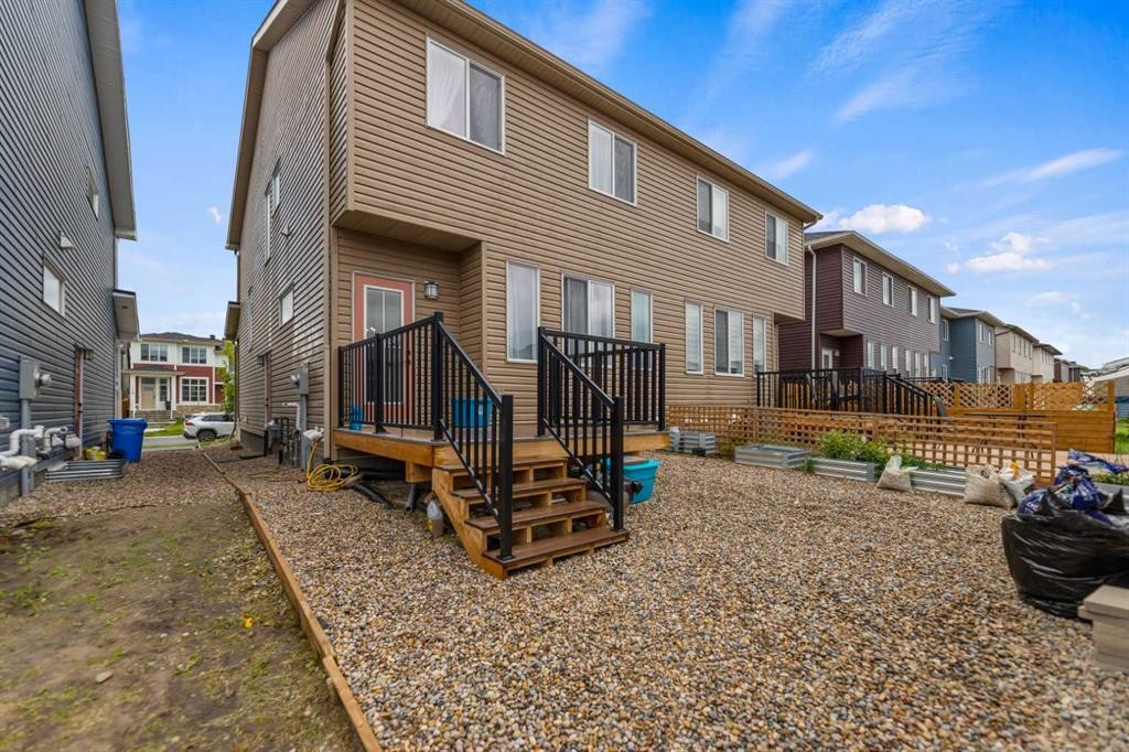 150 Ambleton Drive Nw, Calgary, AB - Outdoor