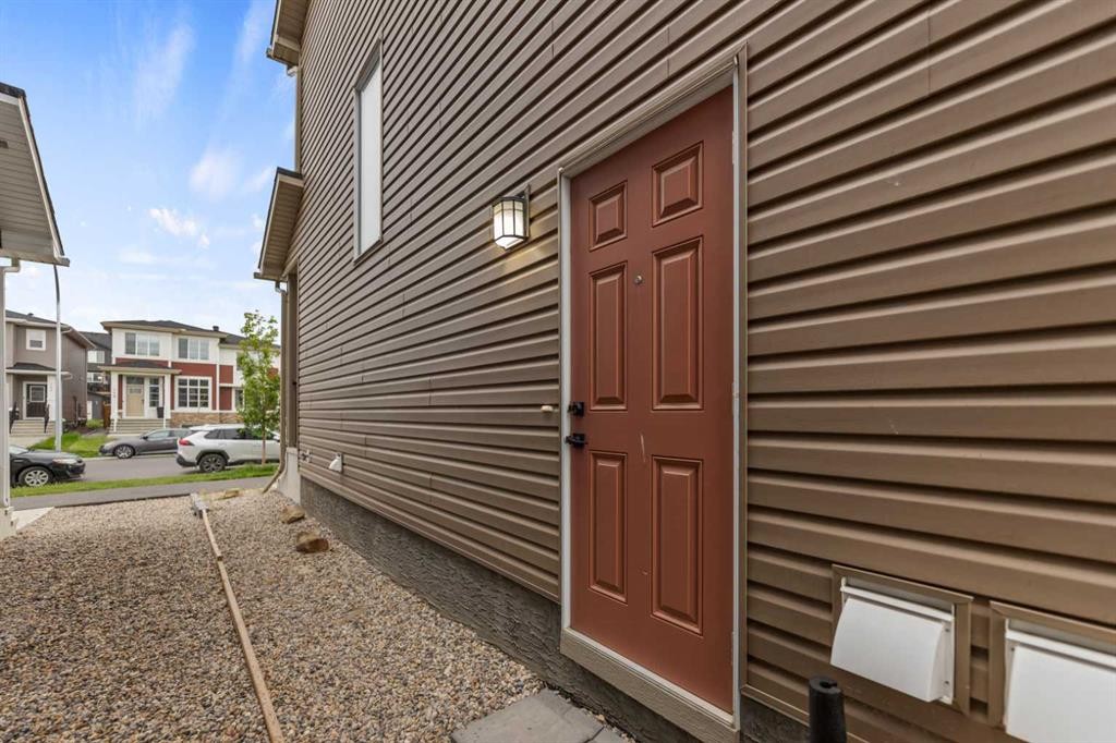 150 Ambleton Drive Nw, Calgary, AB - Outdoor With Exterior