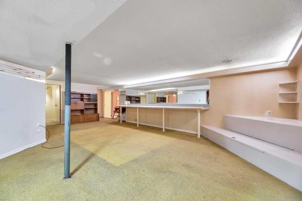 23 Penworth Crescent Se, Calgary, AB