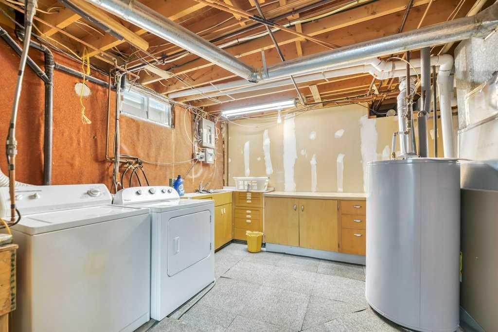 23 Penworth Crescent Se, Calgary, AB