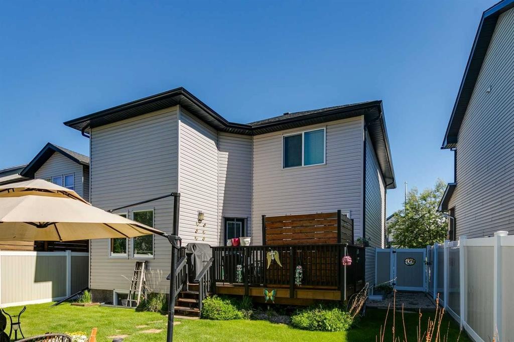 23 Kingston View Se, Airdrie, AB