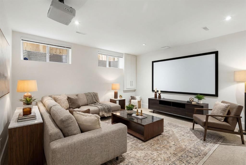 515 9 Street Ne, Calgary, AB