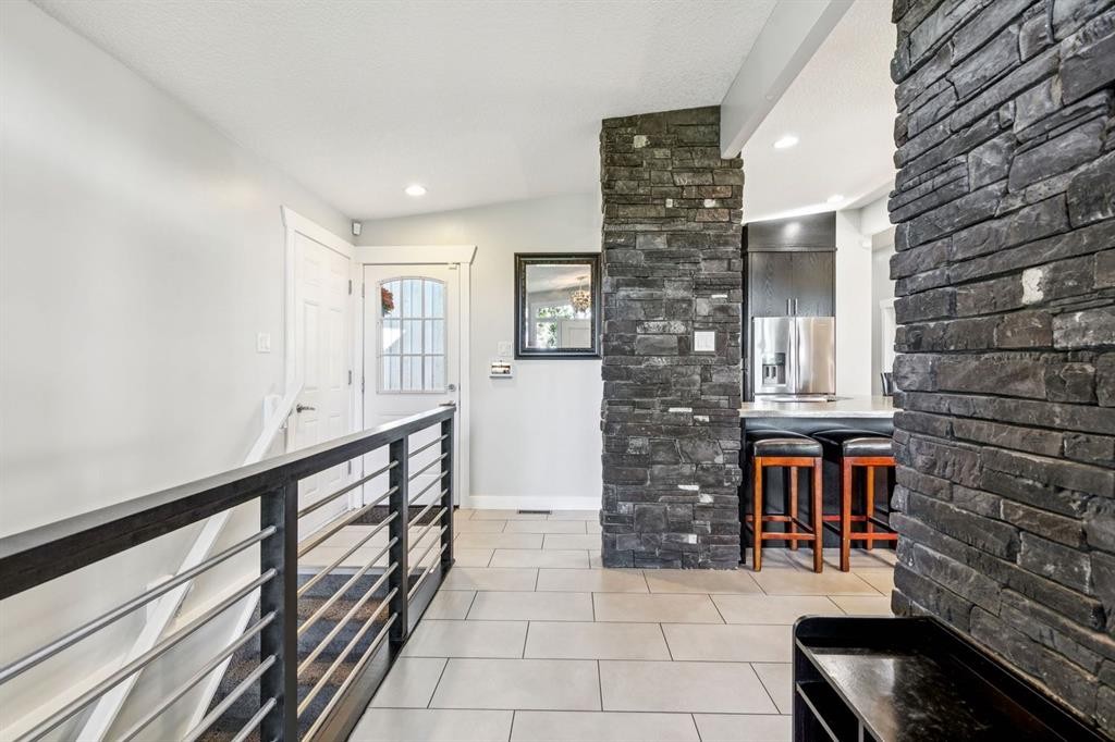 724 Willacy Drive Se, Calgary, AB