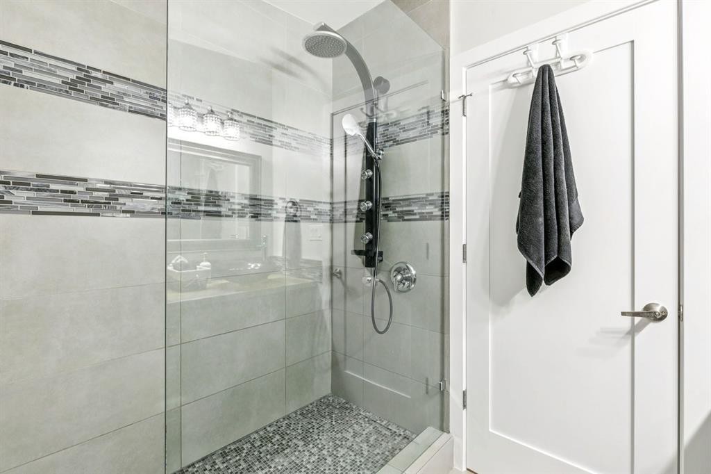 724 Willacy Drive Se, Calgary, AB