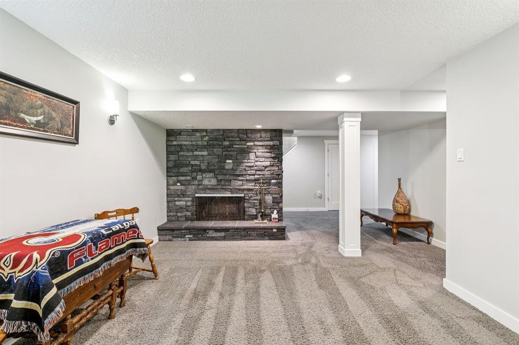 724 Willacy Drive Se, Calgary, AB