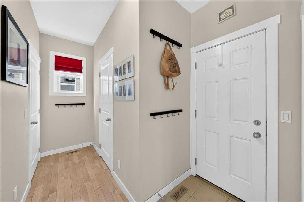 60 Sherwood Crescent Nw, Calgary, AB
