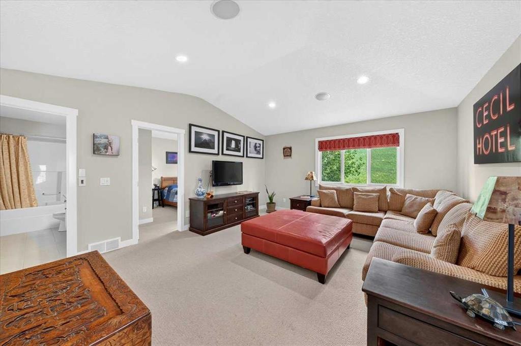 60 Sherwood Crescent Nw, Calgary, AB