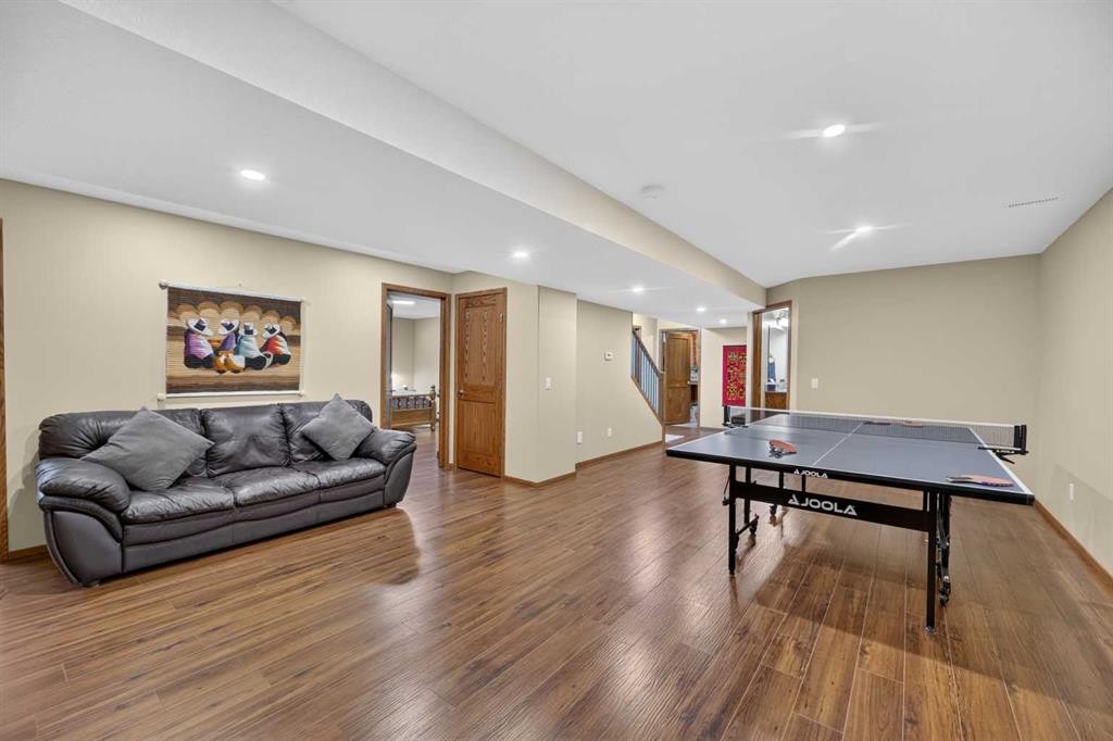 10 Vantage Crescent, Olds, AB