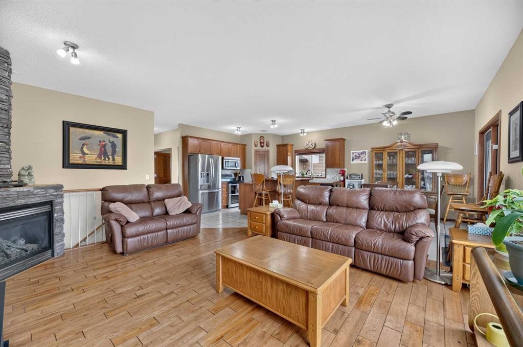 10 Vantage Crescent, Olds, AB