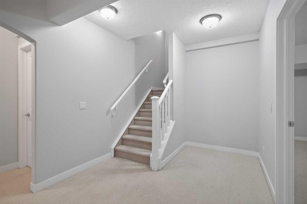 103 Bridle Estates Mews Sw, Calgary, AB