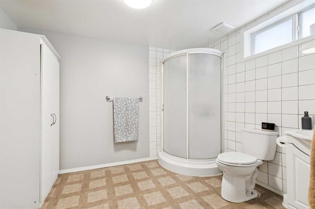 4387 Dovercrest Drive Se, Calgary, AB
