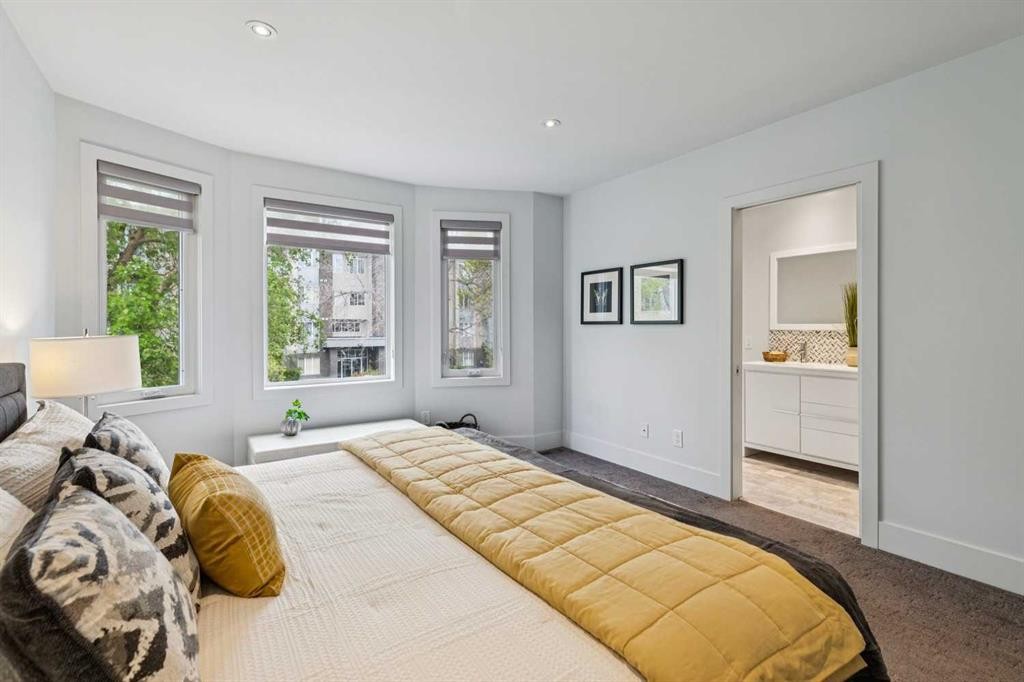 911 18 Avenue Sw, Calgary, AB - Indoor Photo Showing Bedroom