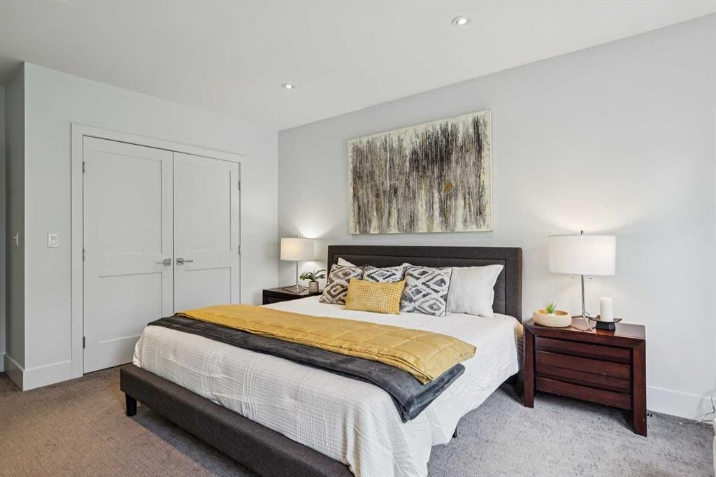 911 18 Avenue Sw, Calgary, AB - Indoor Photo Showing Bedroom