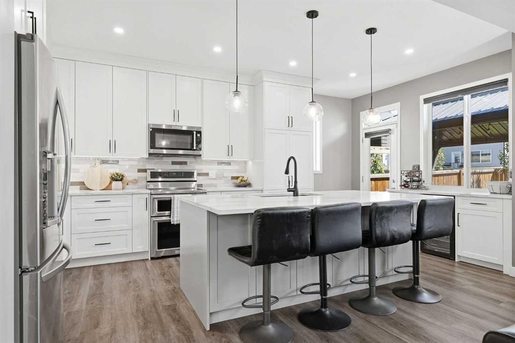 379 Cimarron Boulevard, Okotoks, AB