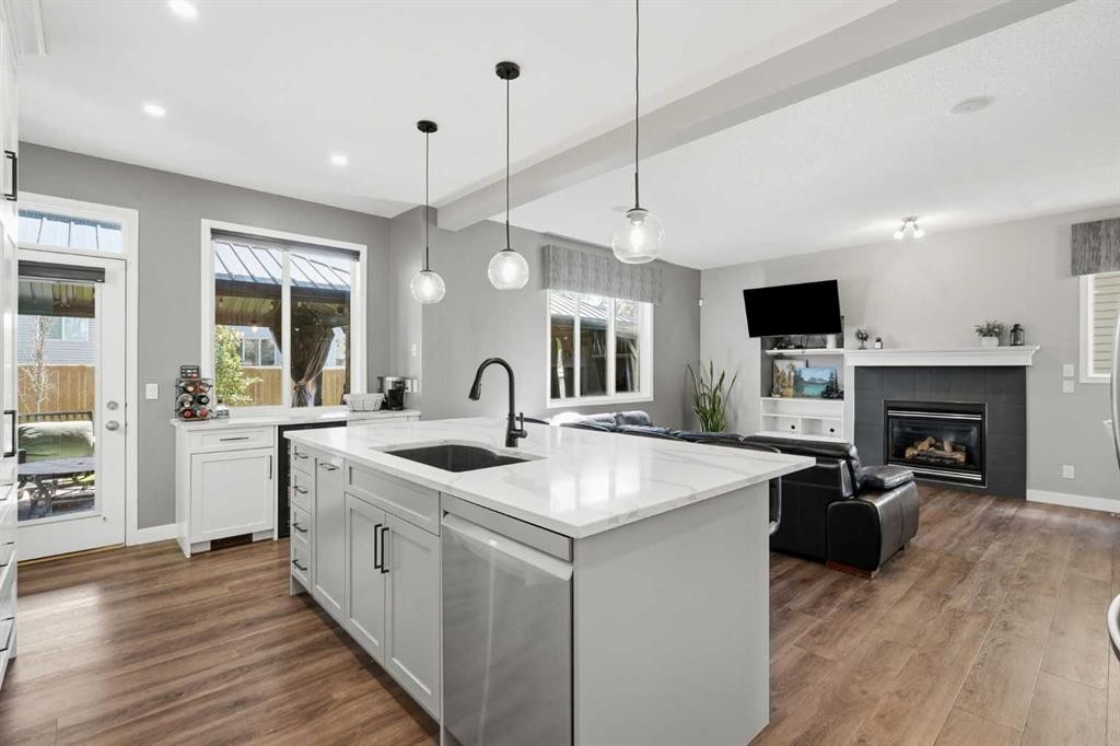 379 Cimarron Boulevard, Okotoks, AB