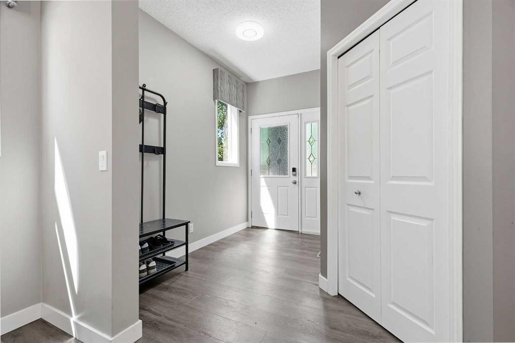 379 Cimarron Boulevard, Okotoks, AB