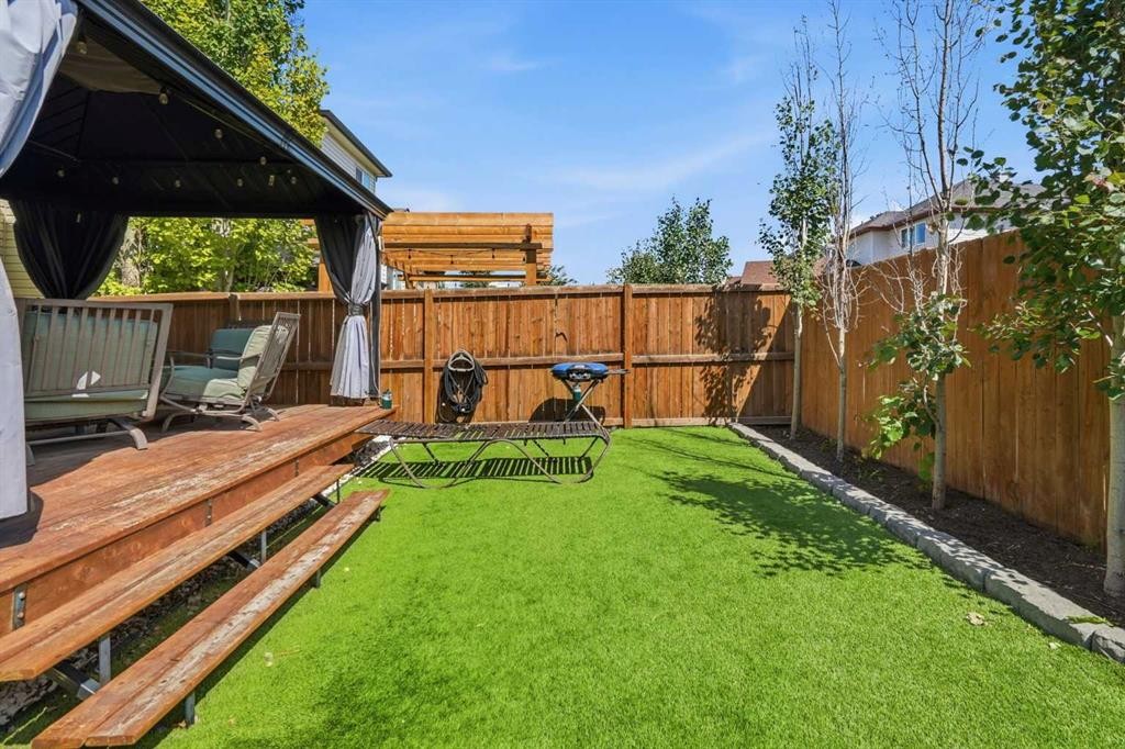 379 Cimarron Boulevard, Okotoks, AB