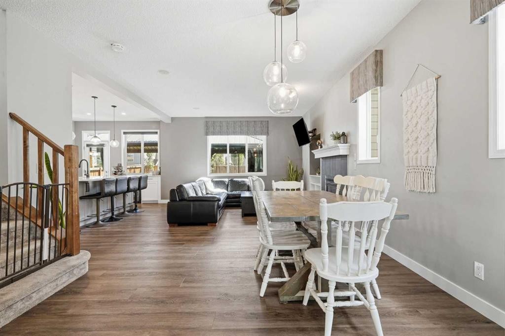 379 Cimarron Boulevard, Okotoks, AB