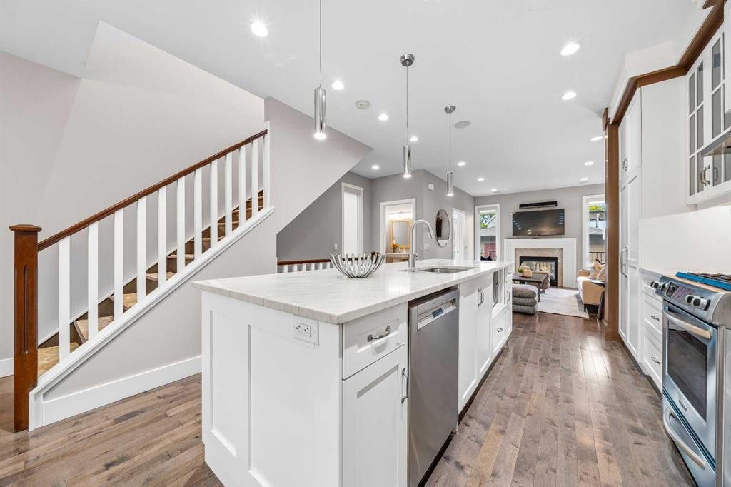 740 24 Avenue Se, Calgary, AB