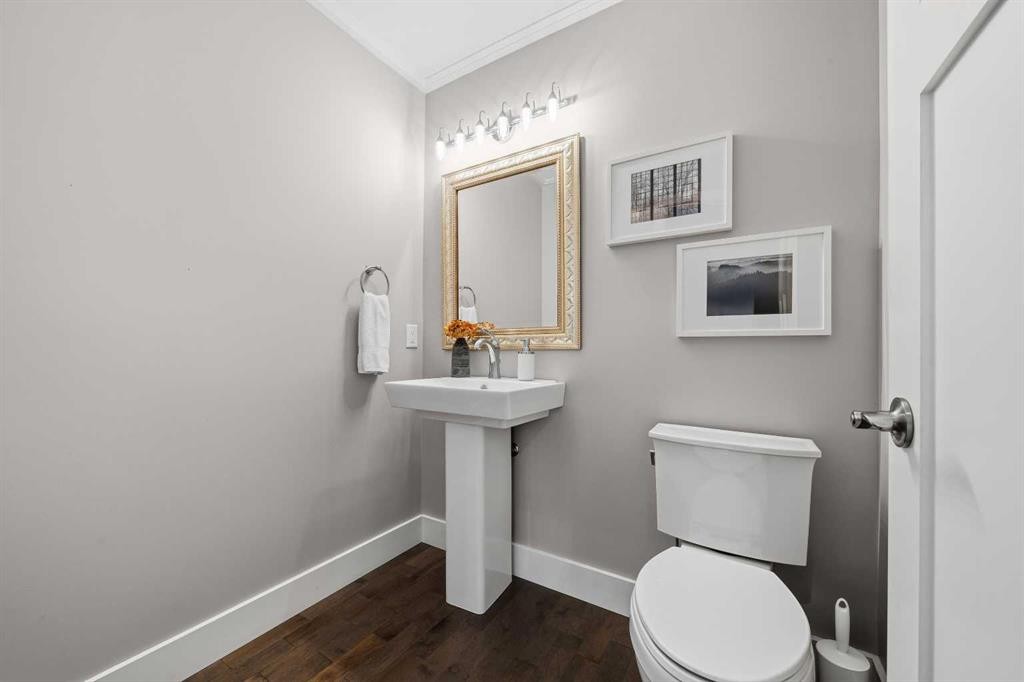 740 24 Avenue Se, Calgary, AB