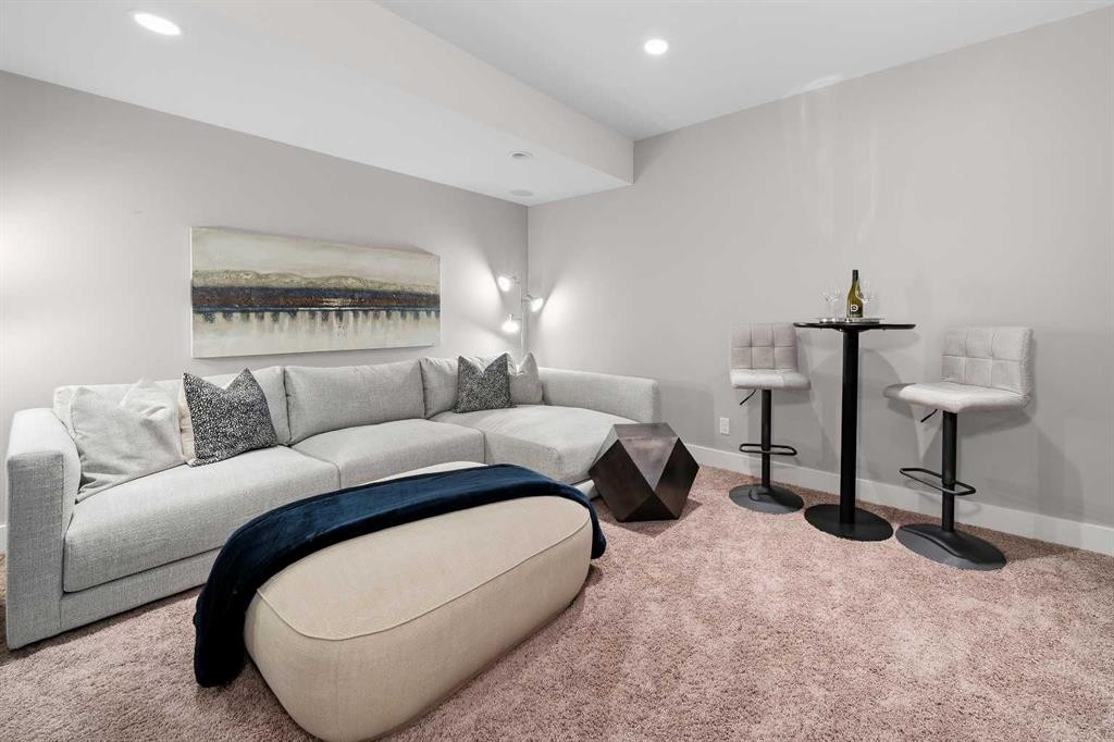 740 24 Avenue Se, Calgary, AB