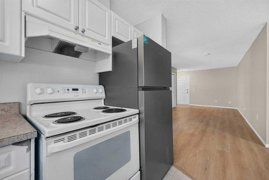 106-11 Somervale View Sw, Calgary, AB