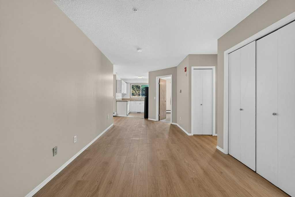106-11 Somervale View Sw, Calgary, AB