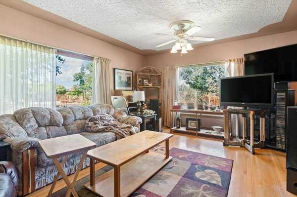 730 3 Street Se, High River, AB