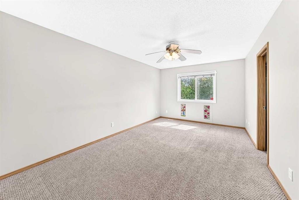 87 Citadel Peak Circle Nw, Calgary, AB - Indoor Photo Showing Other Room