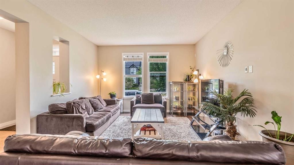 334 Chaparral Valley Drive Se, Calgary, AB