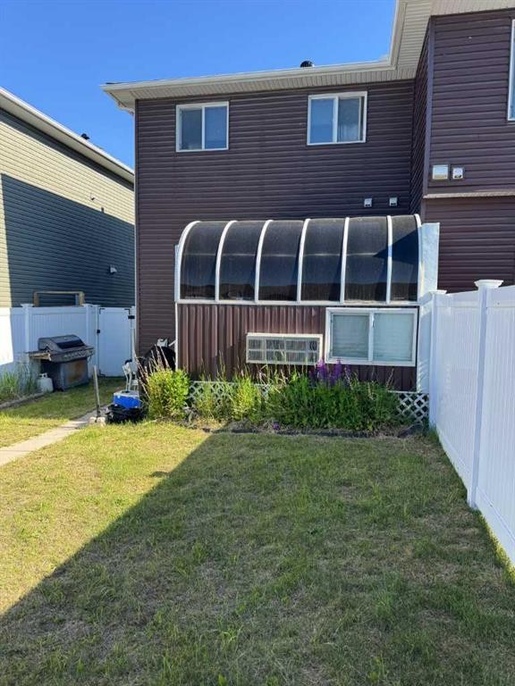 29 Redstone Common Ne, Calgary, AB