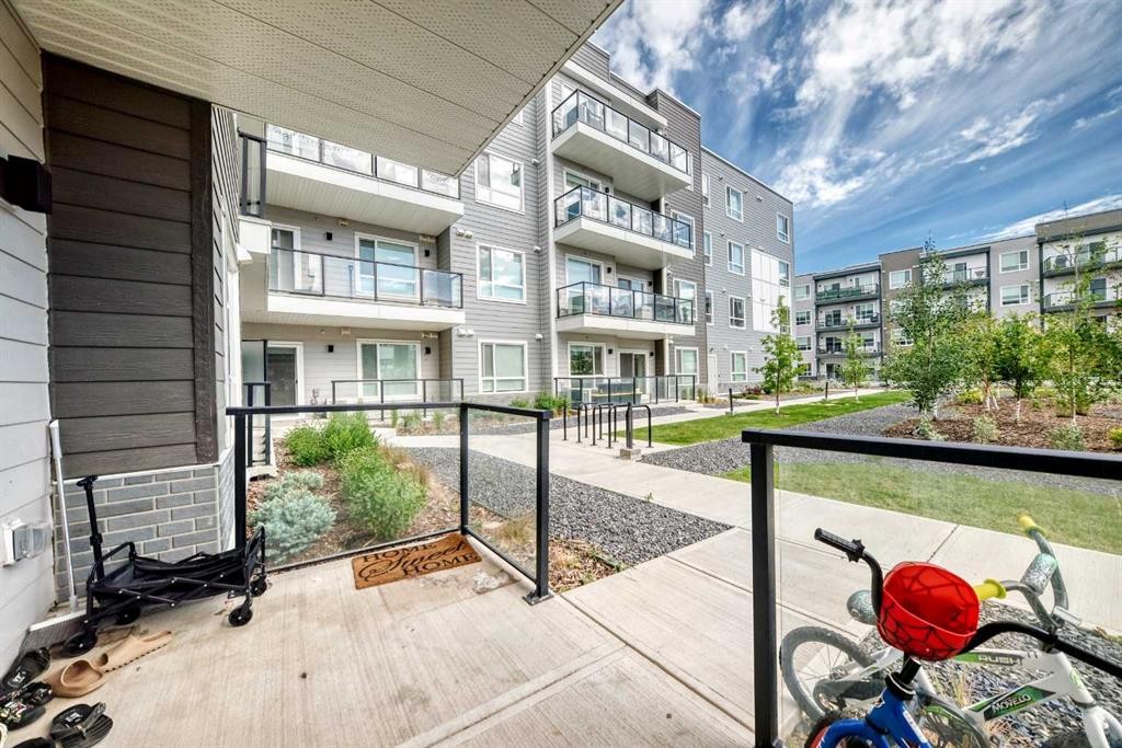 2105-33 Carringham Gate Nw, Calgary, AB