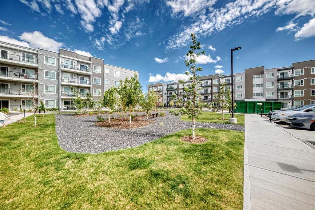 2105-33 Carringham Gate Nw, Calgary, AB