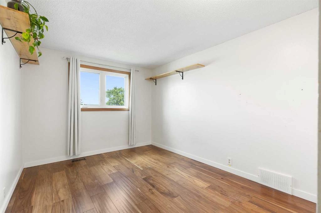 84 Abingdon Crescent Ne, Calgary, AB