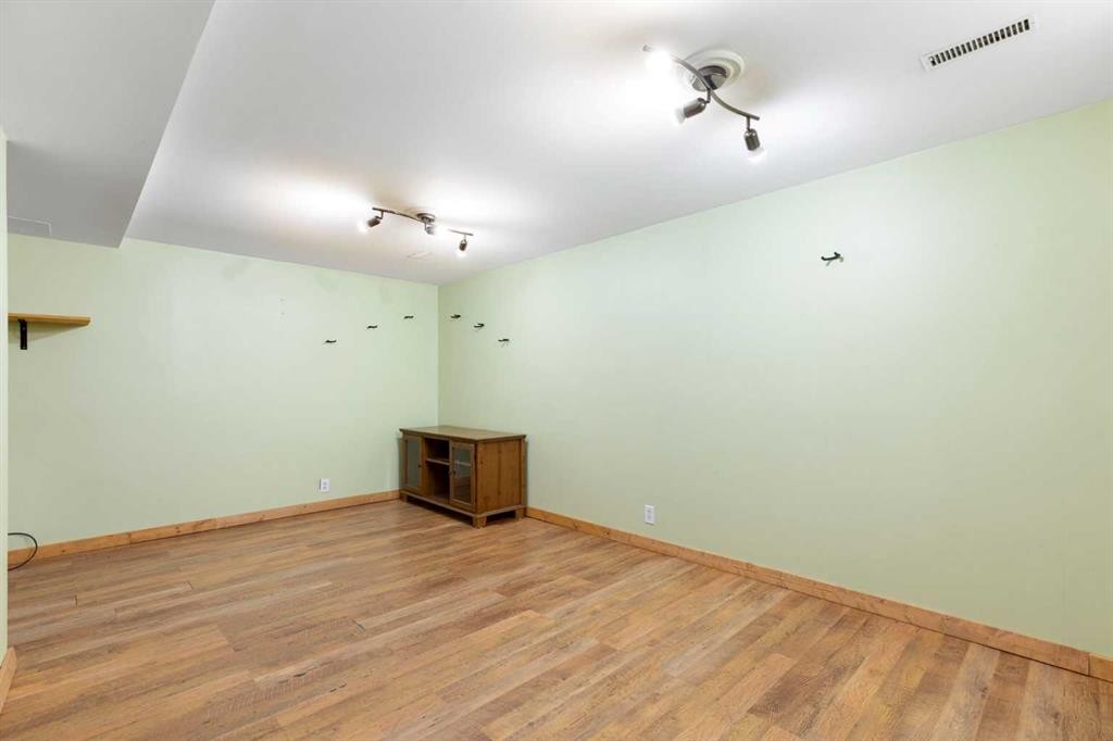 84 Abingdon Crescent Ne, Calgary, AB