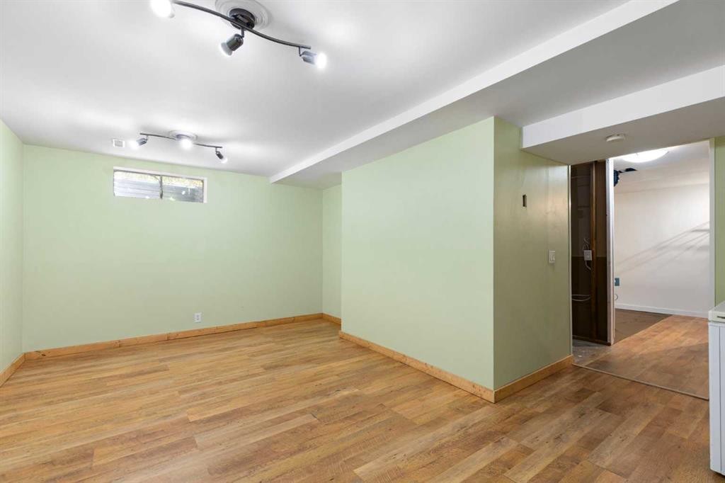84 Abingdon Crescent Ne, Calgary, AB