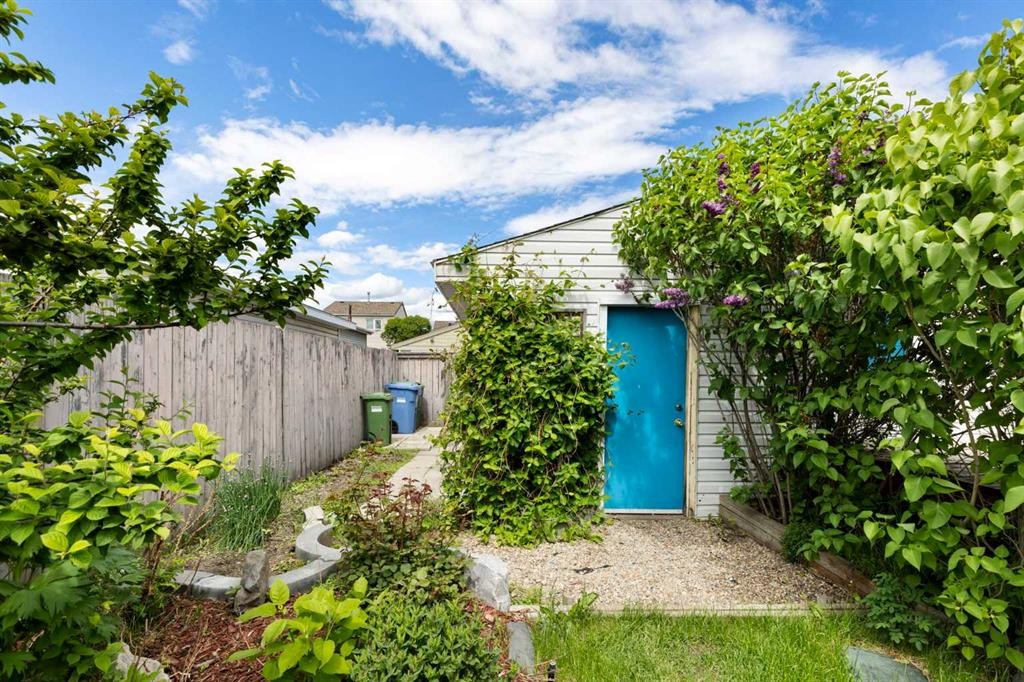 84 Abingdon Crescent Ne, Calgary, AB