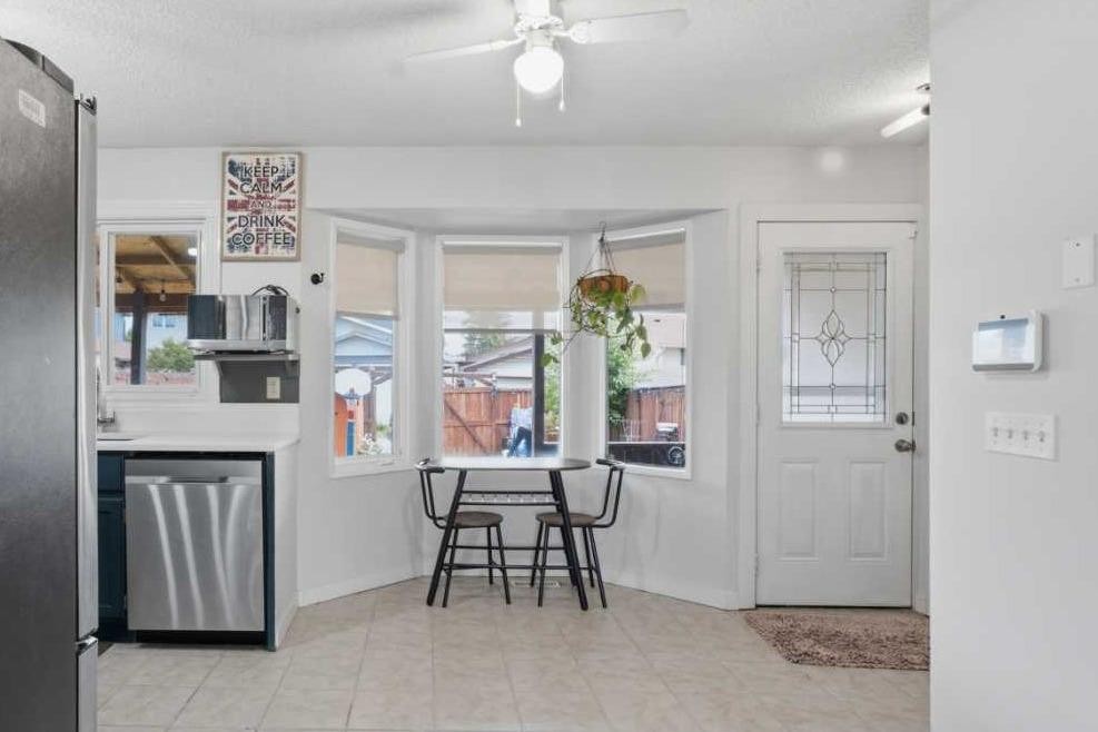 17 Abberfield Crescent Ne, Calgary, AB