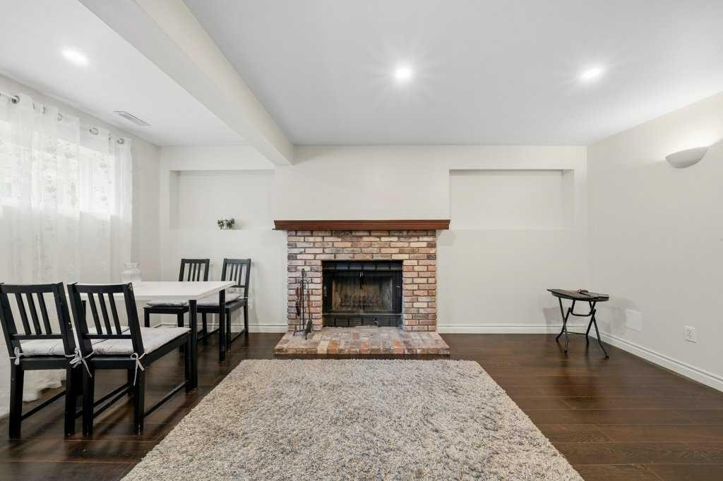 112 Cedargrove Way Sw, Calgary, AB
