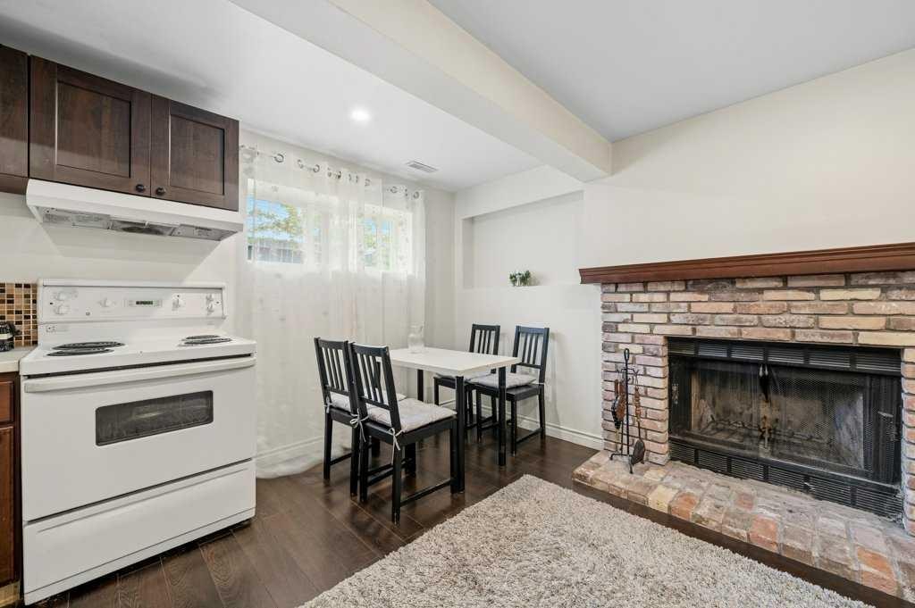 112 Cedargrove Way Sw, Calgary, AB