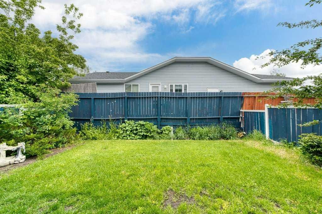 112 Cedargrove Way Sw, Calgary, AB