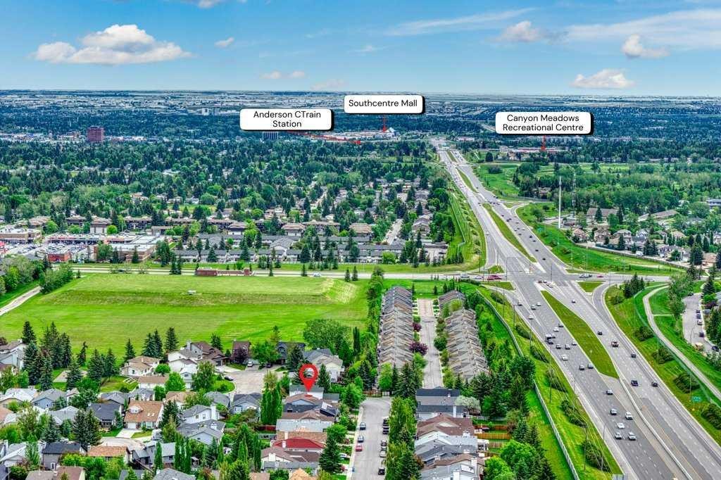 112 Cedargrove Way Sw, Calgary, AB