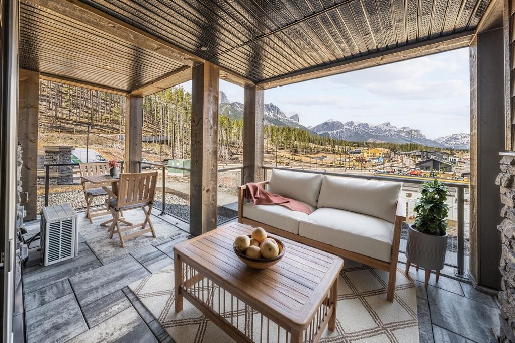 105-10 Cascade Ridge, Canmore, AB