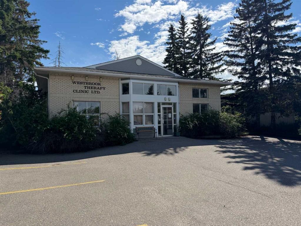 4131 Bow Trail Sw, Calgary, AB