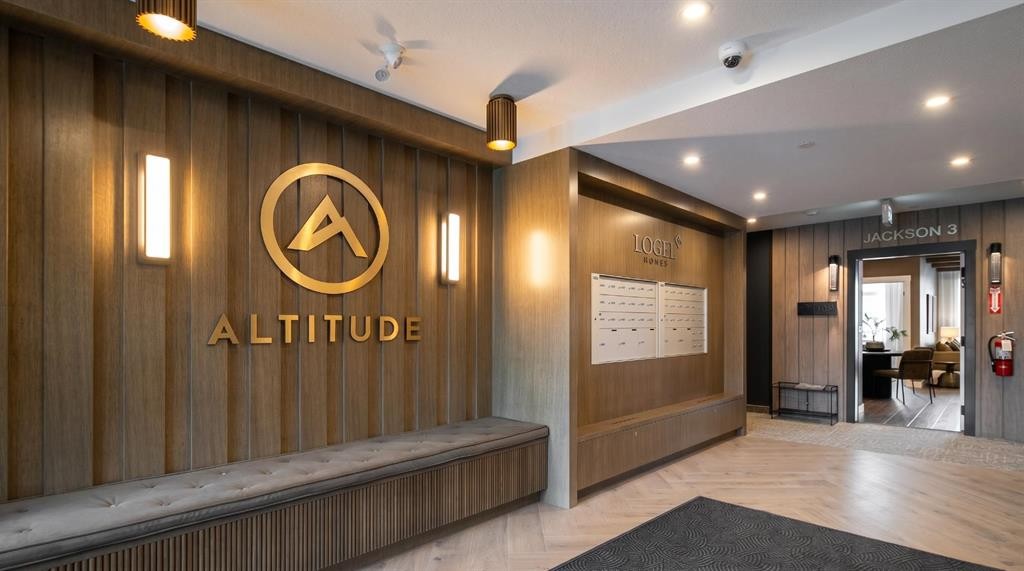 402-10 Cascade Ridge, Canmore, AB